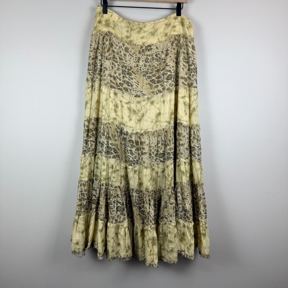 Newport News Maxi Skirt Women's 12 Green Tiered Animal Print Fit & Flared Modest